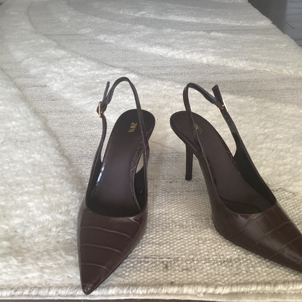 Zara croc pattern slingback pumps